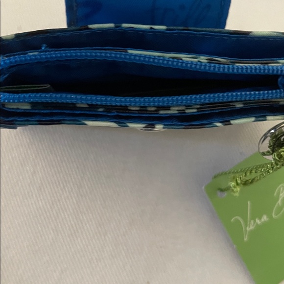 NWT Vera Bradley Blue Lagoon Trifold “Frill” Card Holder - Picture 7 of 9
